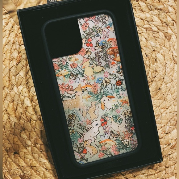 Wildflower iPhone case - Picture 2 of 4